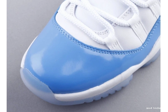 11 528896-106 Blue  Retro University Jordan Low 528896-106 0215